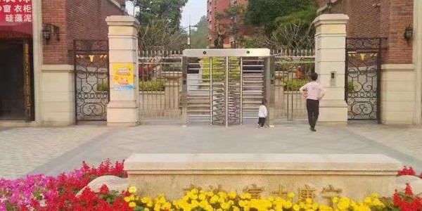 小區雙門十字旋轉門門禁系統案例