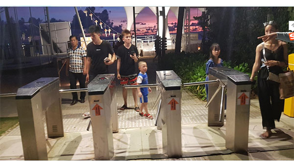 三輥閘 擺閘兩款產(chǎn)品怎么樣？